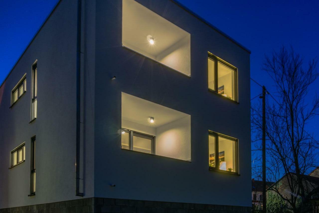 Ferienwohnung Dorfbrunnen Merzig Exteriör bild